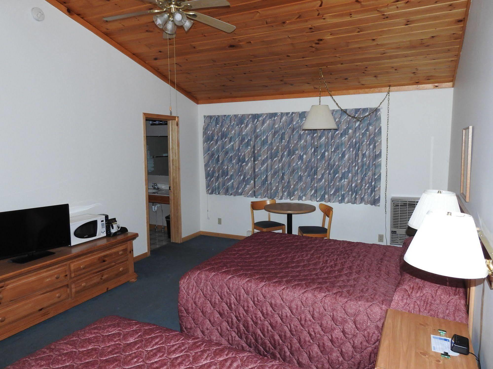Superior Ridge Resort Motel Schroeder ภายนอก รูปภาพ