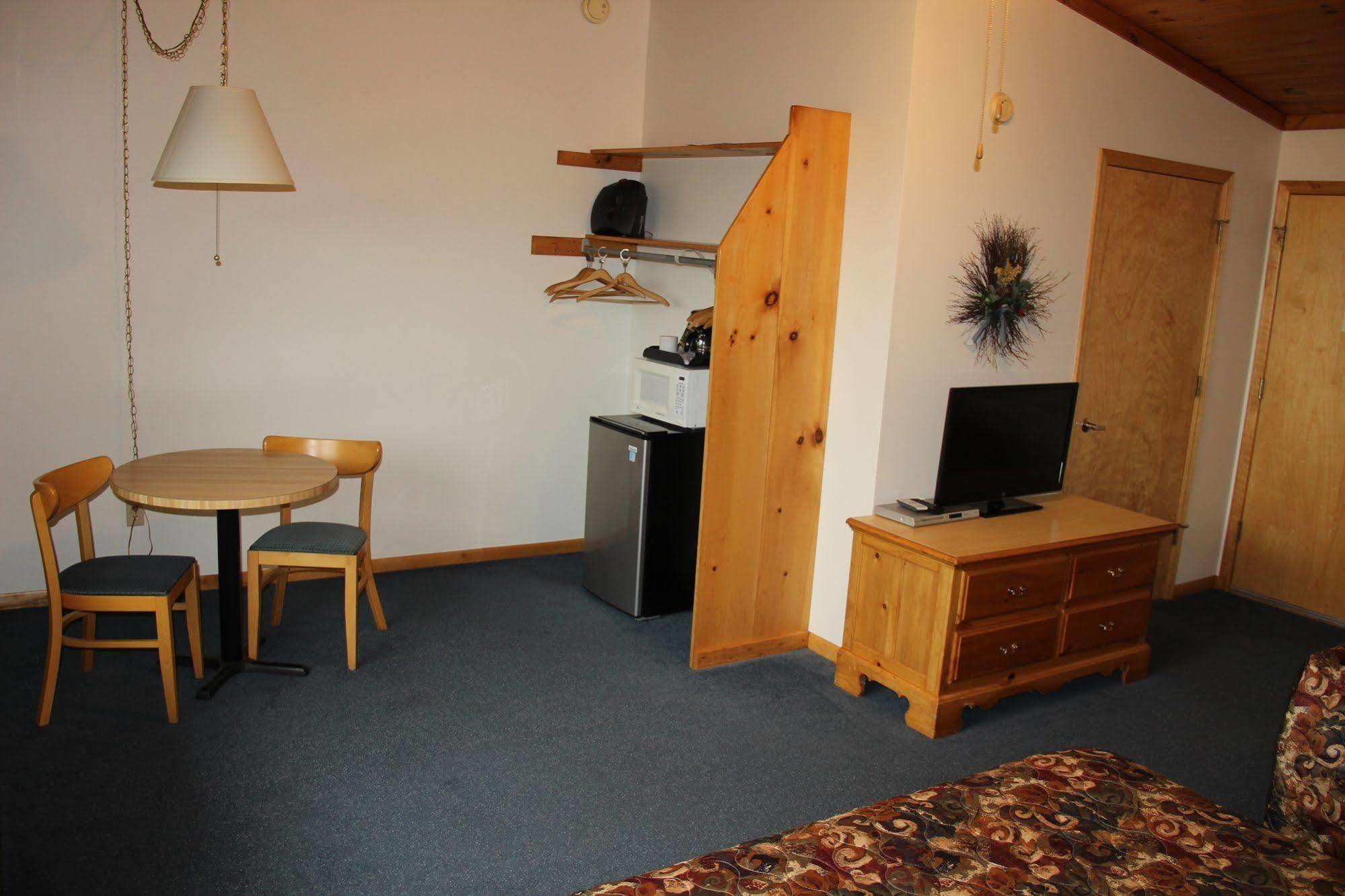 Superior Ridge Resort Motel Schroeder ภายนอก รูปภาพ